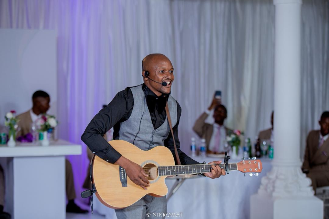 MC Neville The Entertainer - Image 5